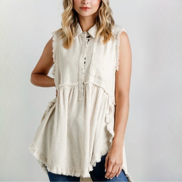 Umgee Tops - NWT Umgee Linen Blend Sleeveless Frayed Tunic Top Tan